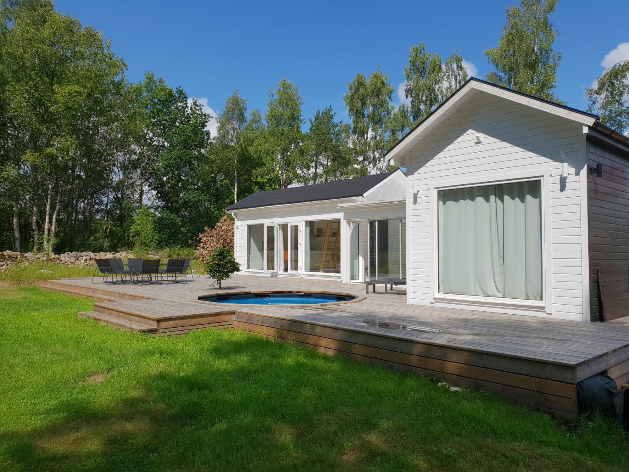 Cabin In The Forest With Spa Bath Västra Torup Exterior photo