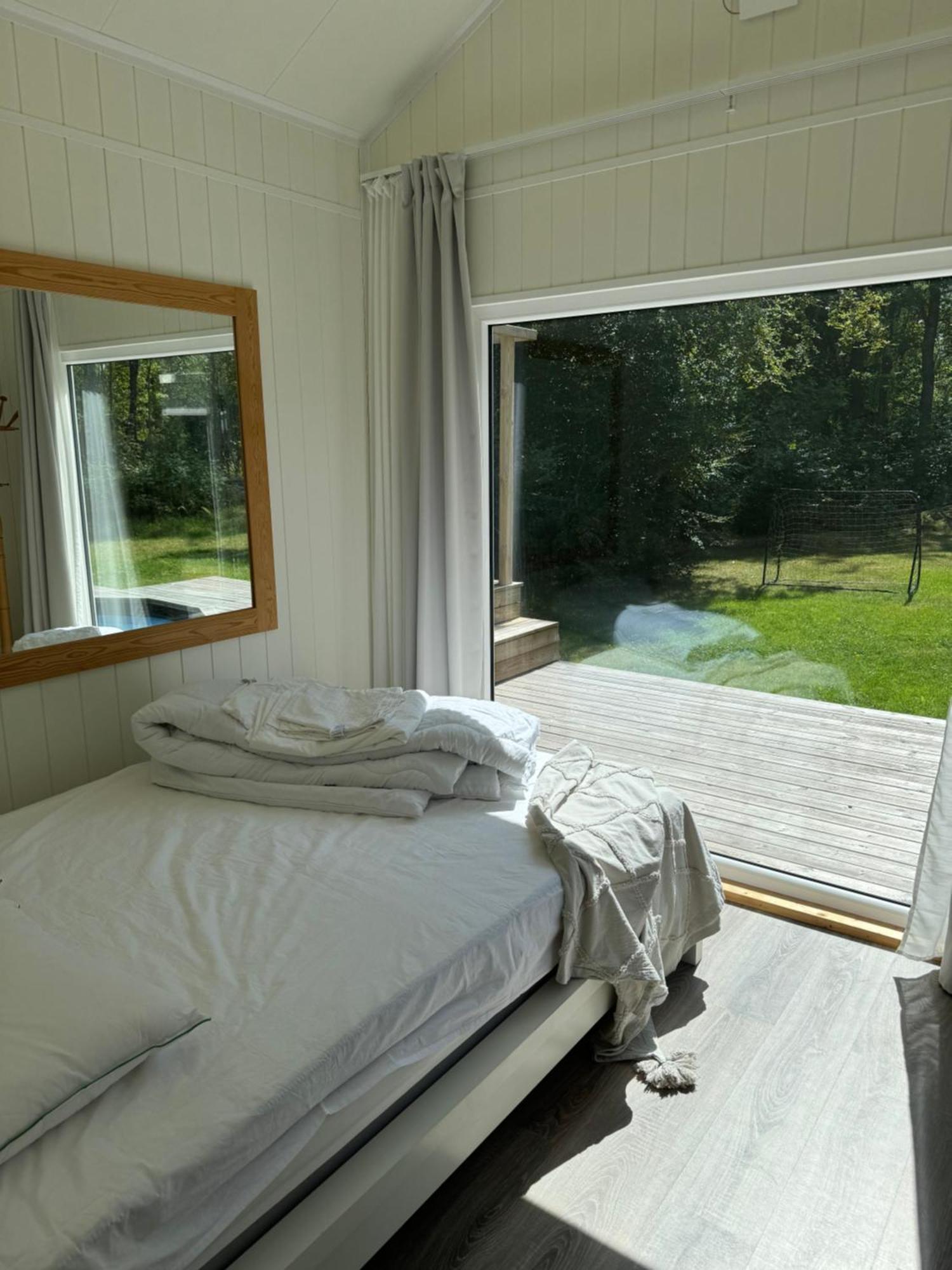 Cabin In The Forest With Spa Bath Västra Torup Exterior photo